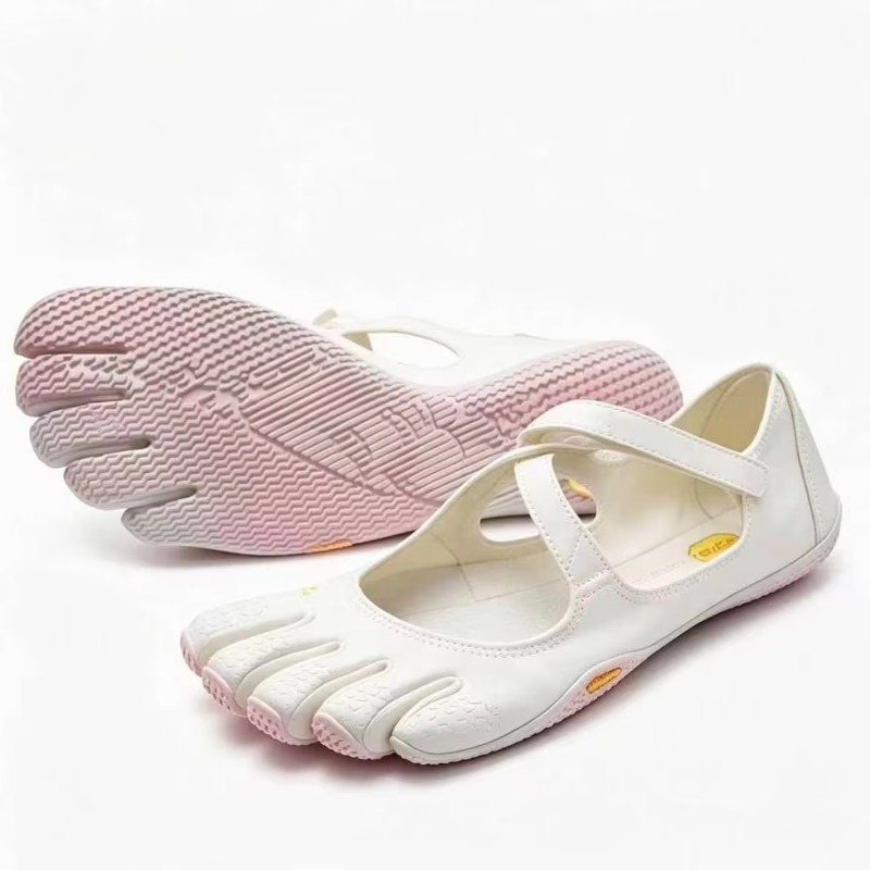 Tersedia: Sepatu Lima Jari unt - Pilates Yoga Gifts ulasan dan harga
