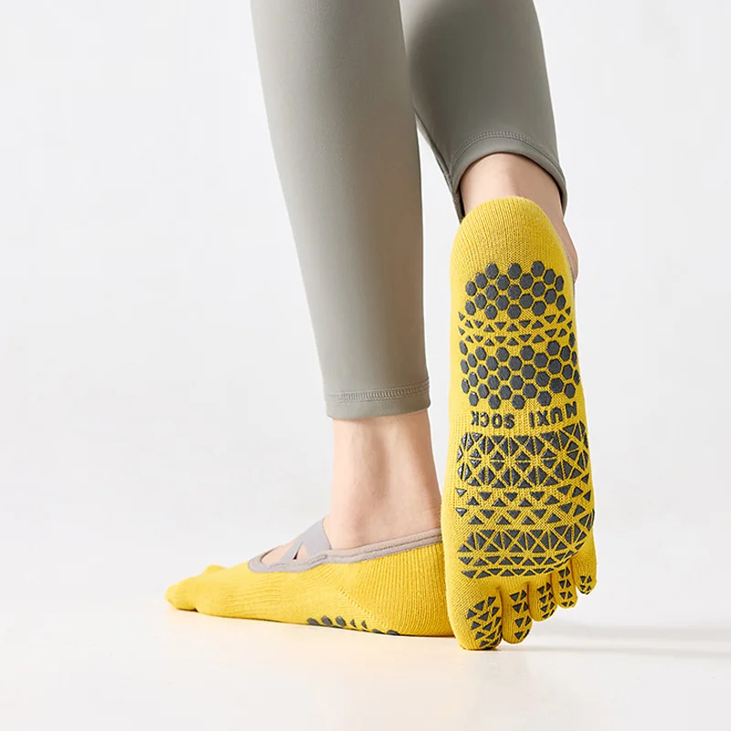 5/10 Pasang Kaus Kaki Yoga Wan - Pilates Yoga And Gym ulasan dan harga