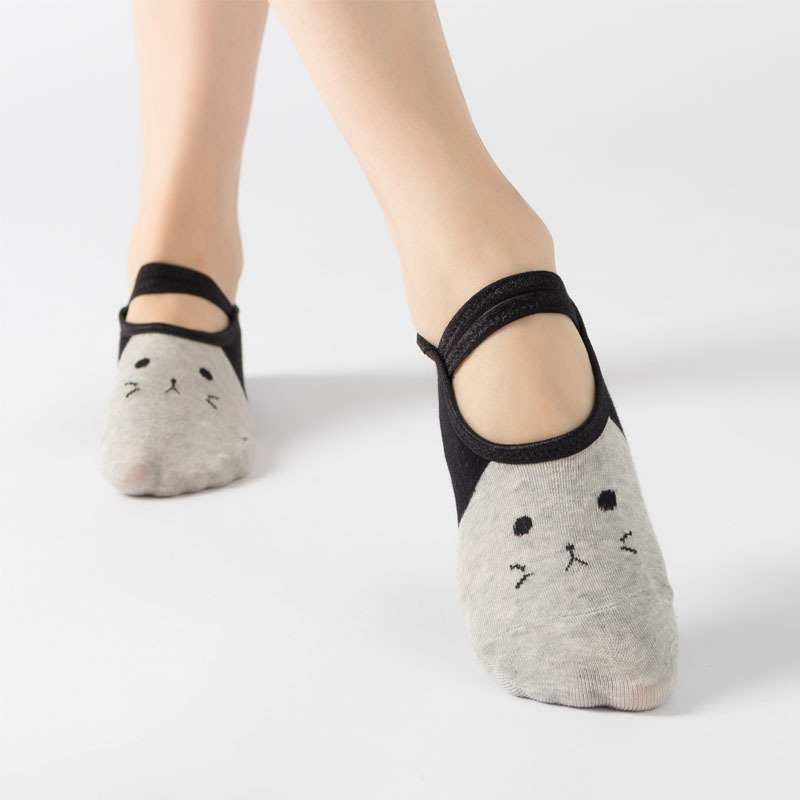 Kaus Kaki Yoga Kartun Kucing L - Pilates Yoga Gifts ulasan dan harga