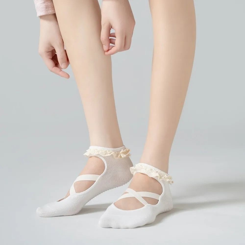 Kaus Kaki Yoga Anti Selip deng - Pilates Yoga Gifts ulasan dan harga